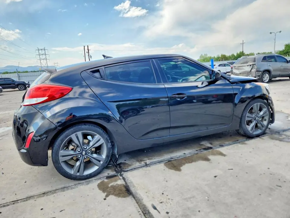 2017 HYUNDAI VELOSTER VALUE EDITION  