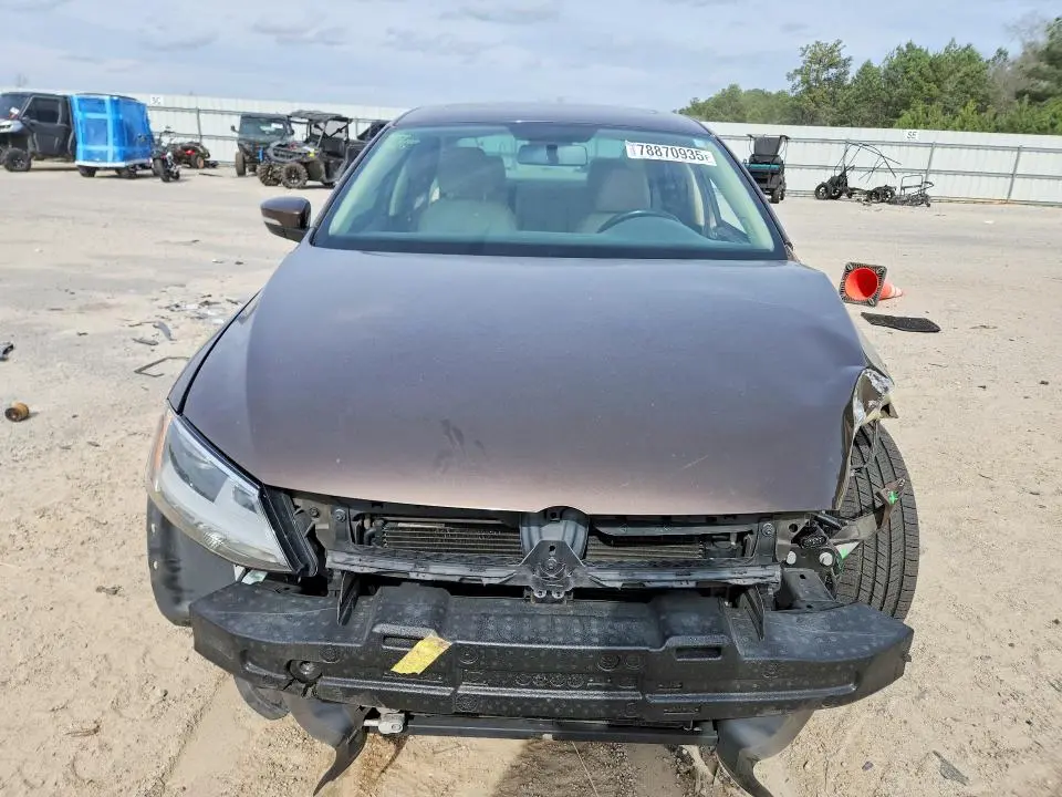 2014 VOLKSWAGEN JETTA SE  