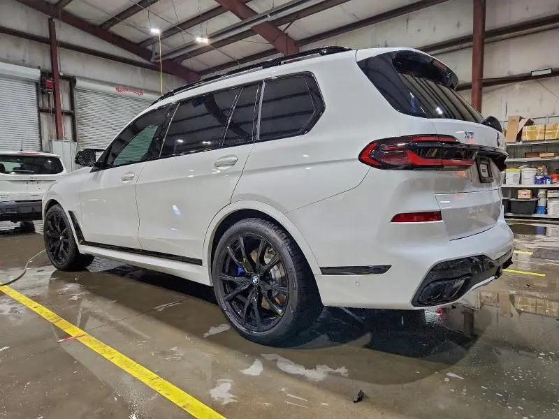 2026 BMW X7 M60I  