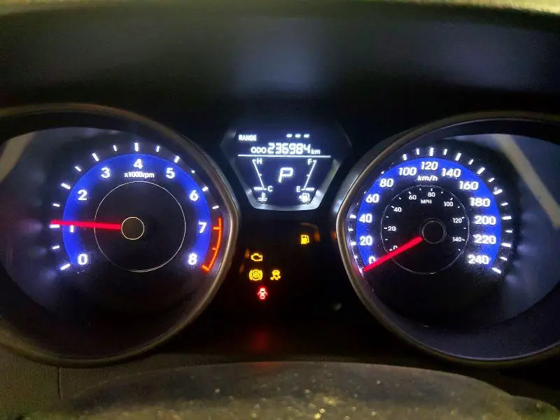 2013 HYUNDAI ELANTRA GLS  