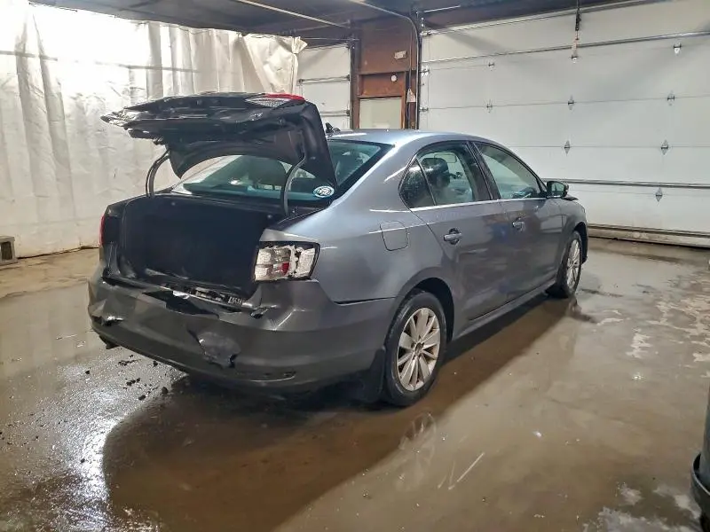 2015 VOLKSWAGEN JETTA SE  