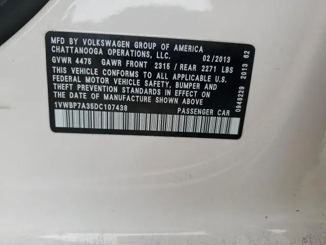 2013 VOLKSWAGEN PASSAT SE  