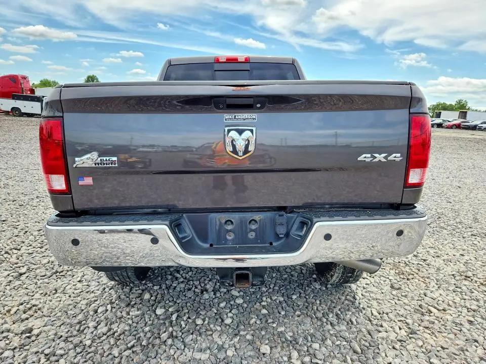 2015 RAM 2500 SLT  