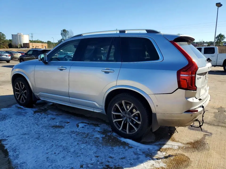2017 VOLVO XC90 T6  