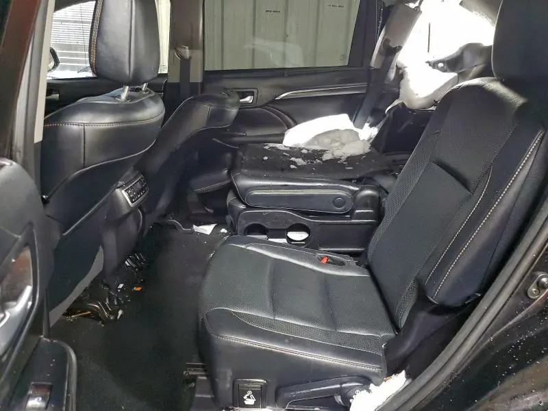 2017 TOYOTA HIGHLANDER LIMITED  