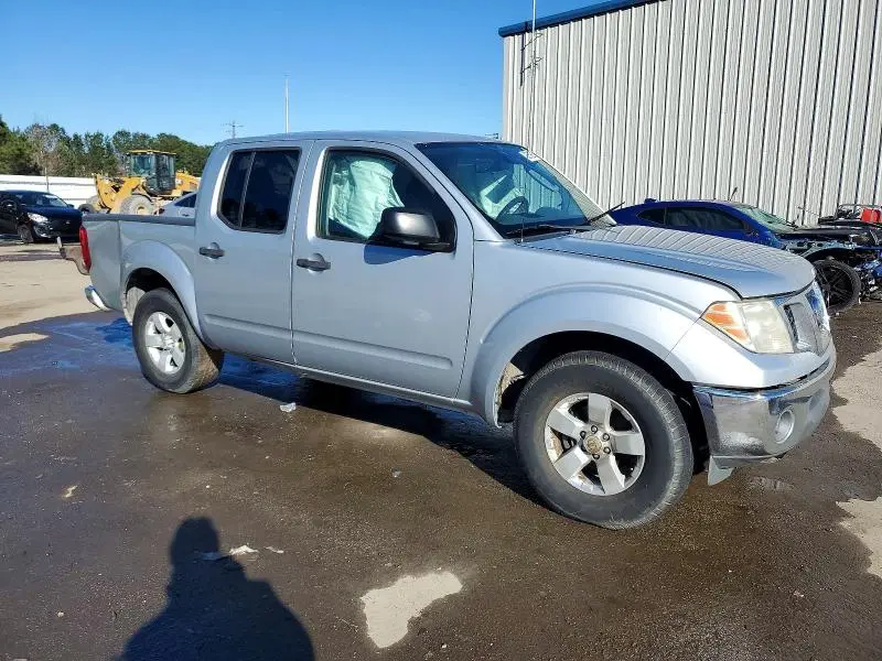 2011 NISSAN FRONTIER S  
