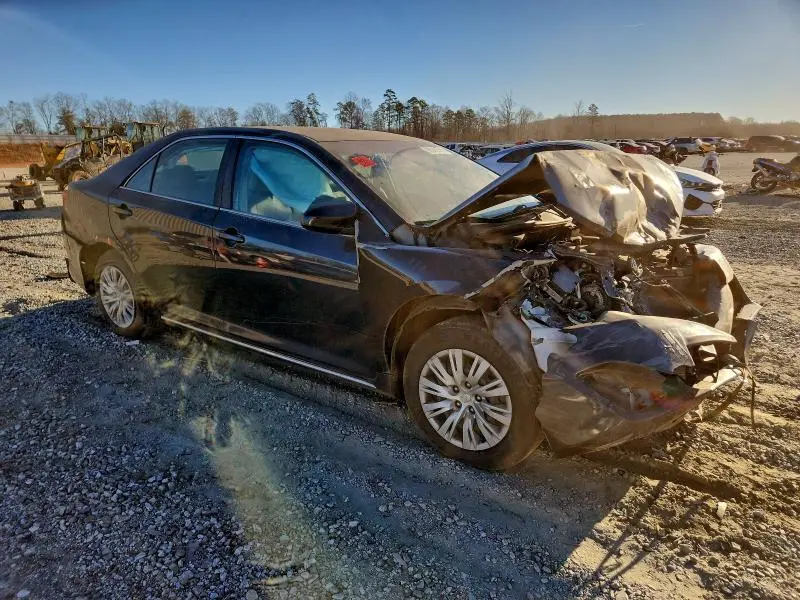 2013 TOYOTA CAMRY LE  