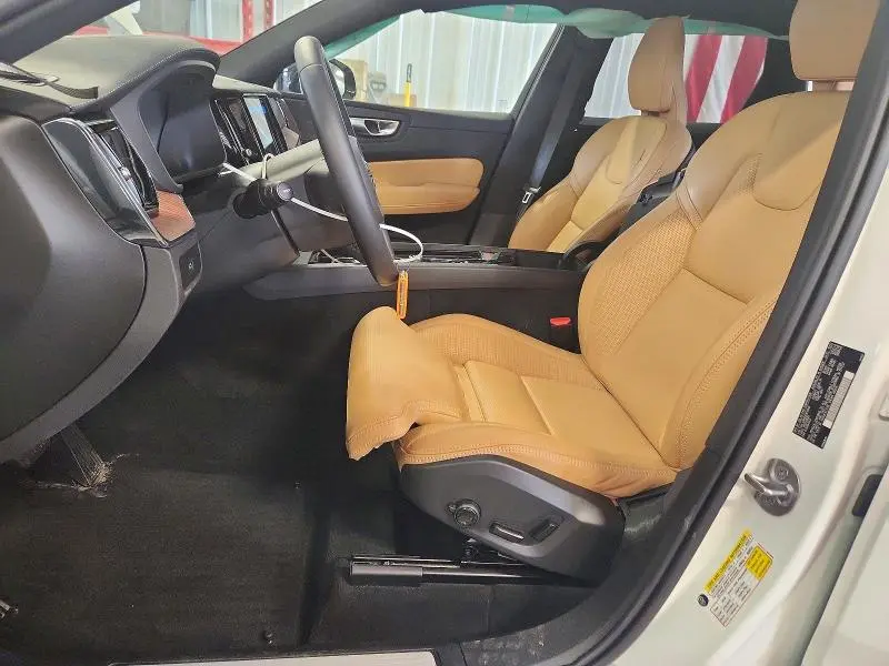 2024 VOLVO XC60 ULTIMATE  