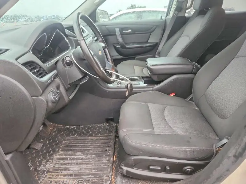 2015 CHEVROLET TRAVERSE LT  