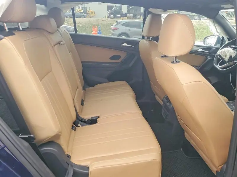 2022 VOLKSWAGEN TIGUAN SE  