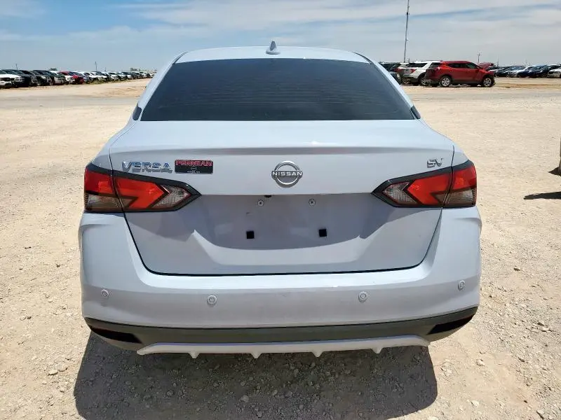 2024 NISSAN VERSA SV  