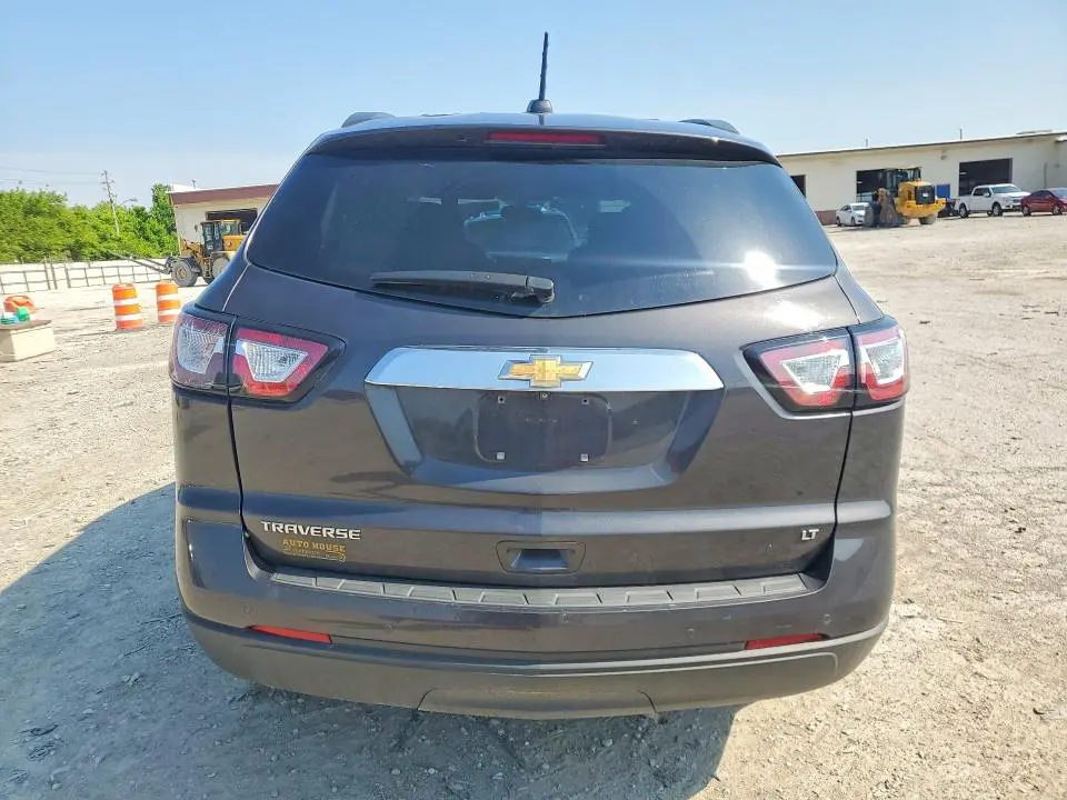 2017 CHEVROLET TRAVERSE LT  