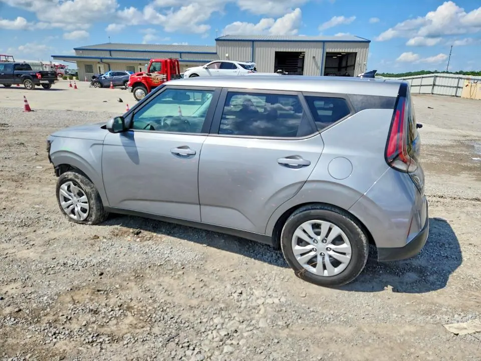 2023 KIA SOUL LX  