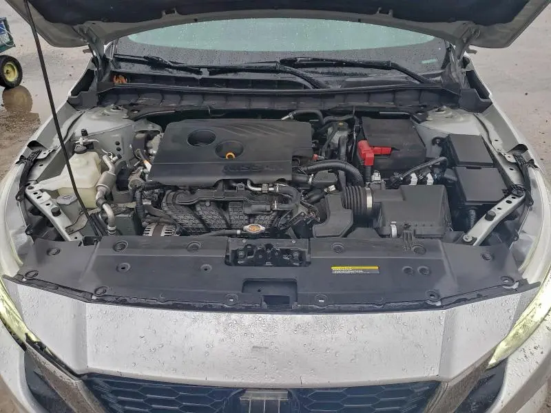 2019 NISSAN ALTIMA SR  