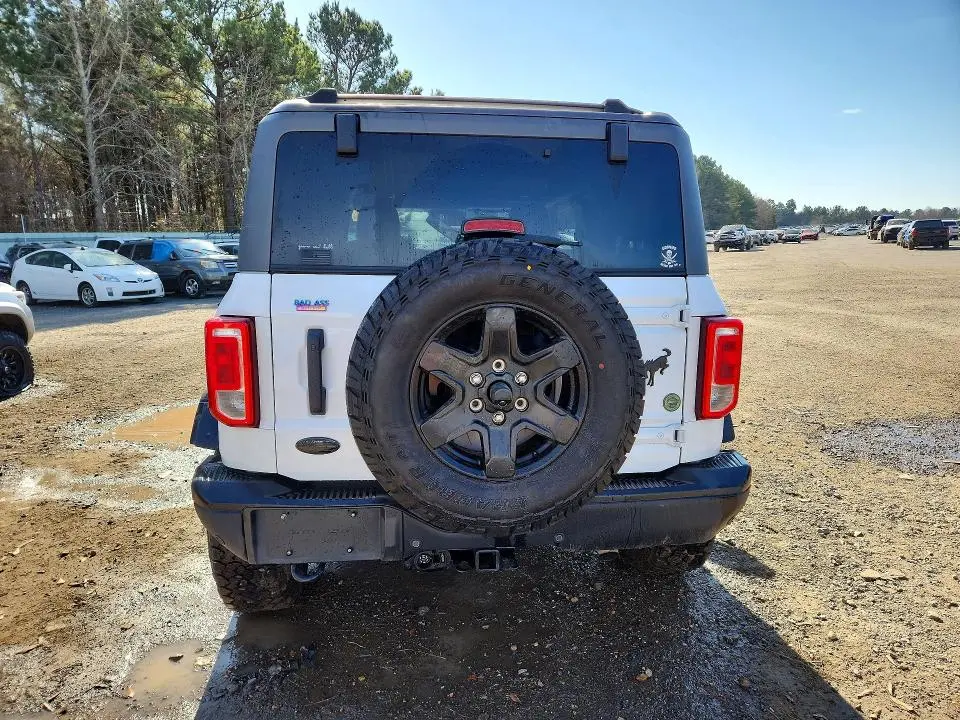 2024 FORD BRONCO BLACK DIAMOND  