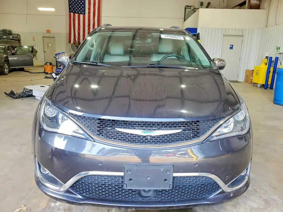 2020 CHRYSLER PACIFICA HYBRID LIMITED  