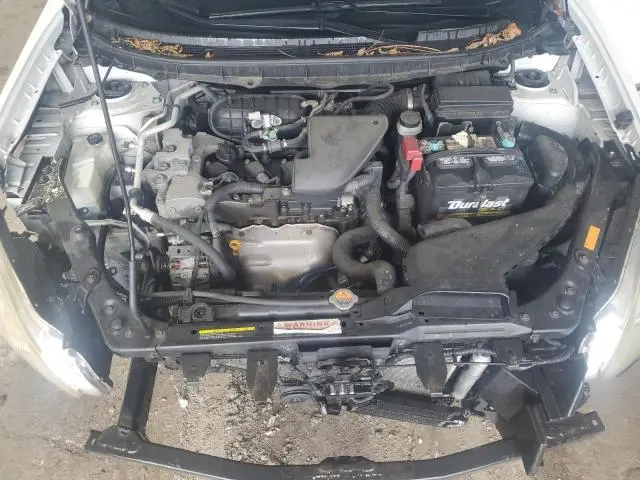 2011 NISSAN ROGUE S  