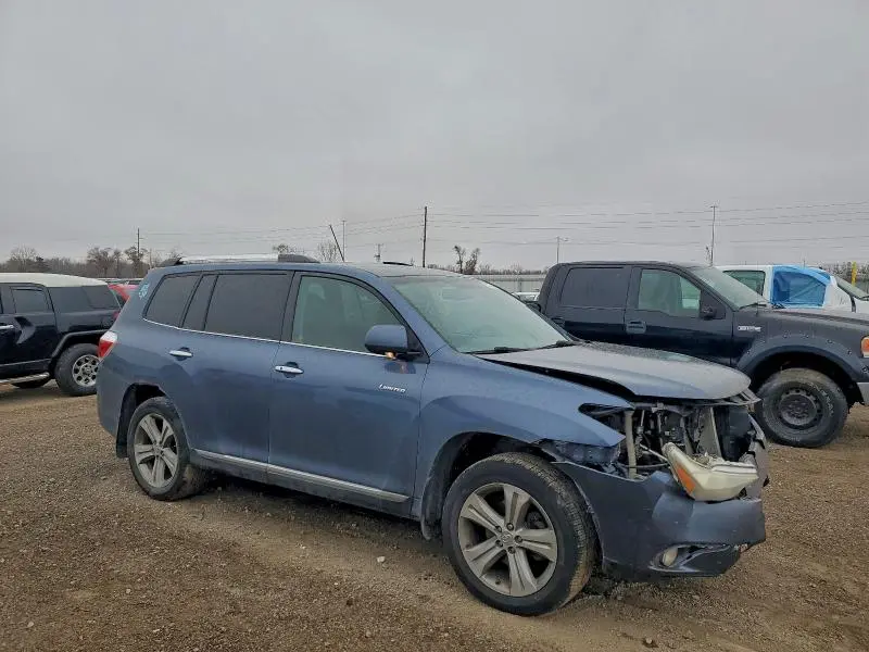 2013 TOYOTA HIGHLANDER LIMITED  