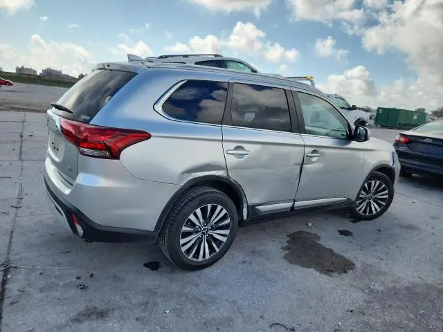 2020 MITSUBISHI OUTLANDER SE  