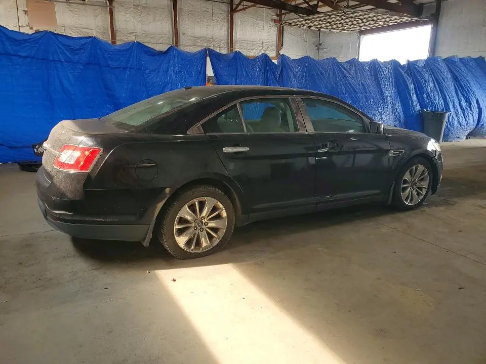 2012 FORD TAURUS LIMITED  