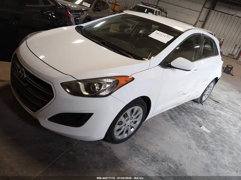 2017 HYUNDAI ELANTRA GT  
