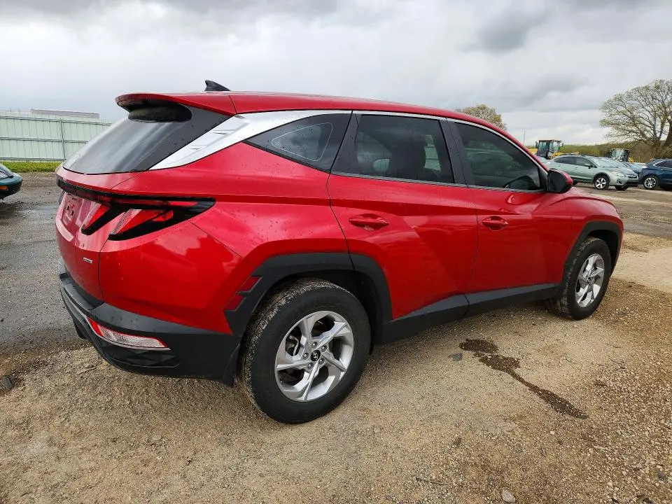 2022 HYUNDAI TUCSON SE  