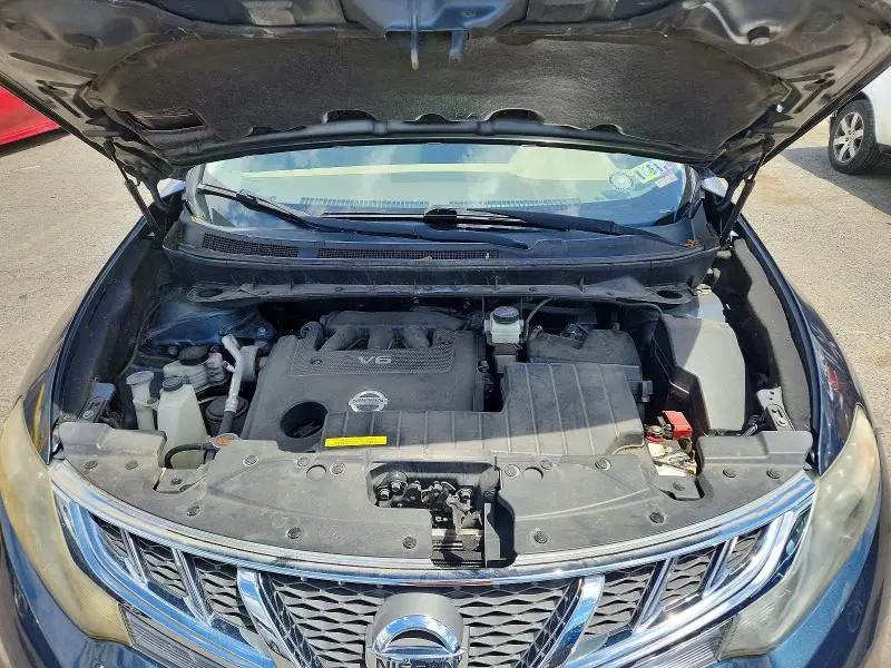 2013 NISSAN MURANO S  