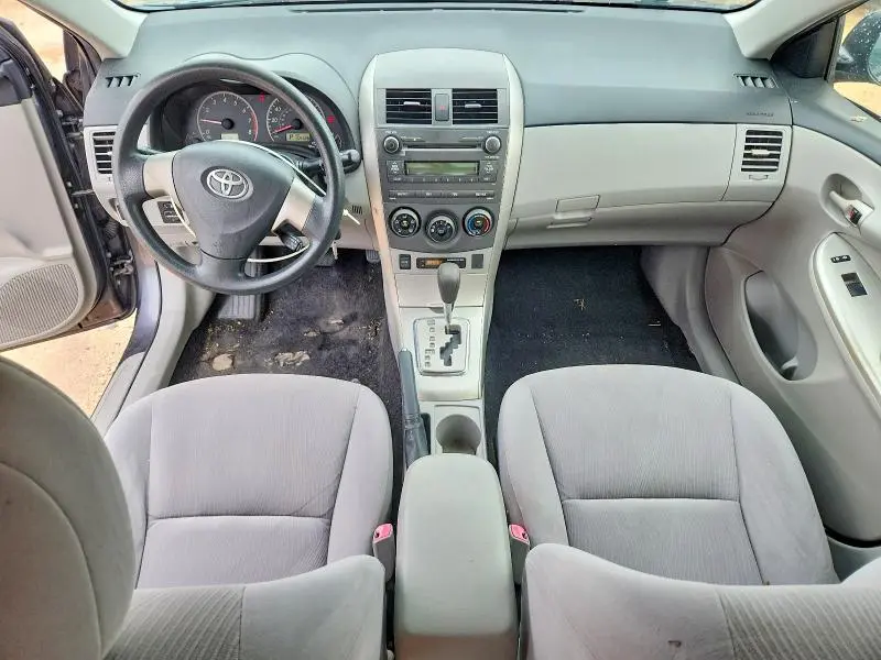 2011 TOYOTA COROLLA LE  
