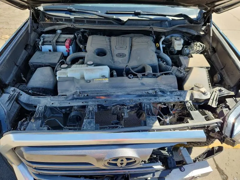2024 TOYOTA TUNDRA CREWMAX LIMITED  