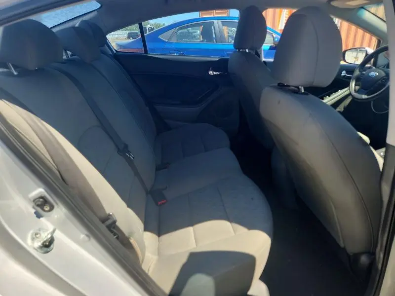 2016 KIA FORTE LX  