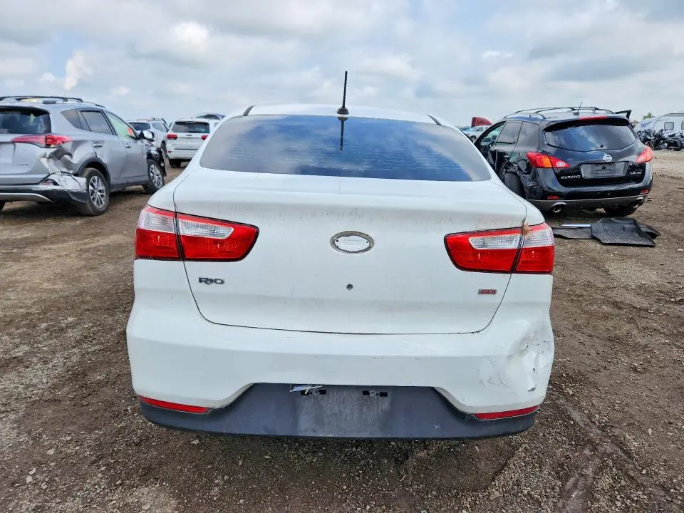2016 KIA RIO LX  