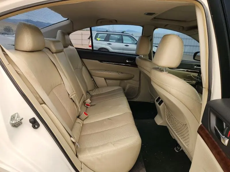 2013 SUBARU LEGACY 3.6R LIMITED  