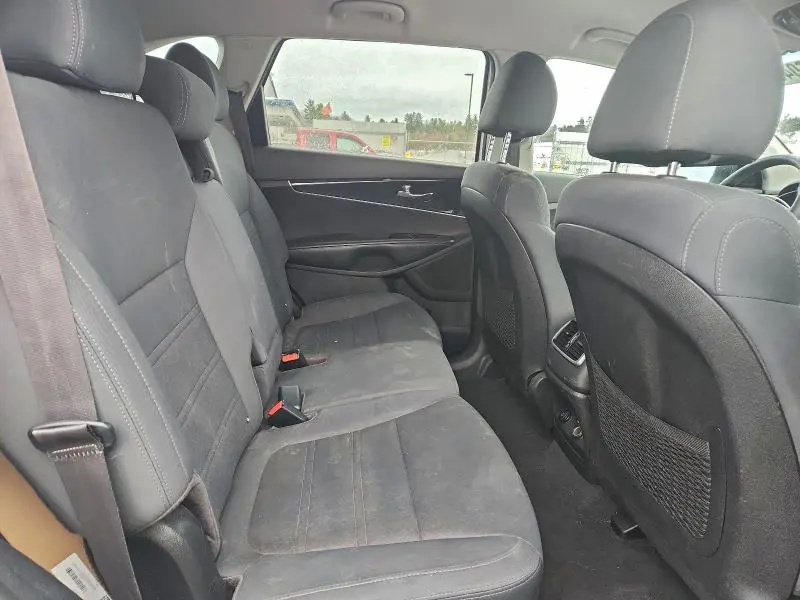 2020 KIA SORENTO S  