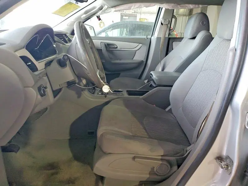 2017 CHEVROLET TRAVERSE LS  