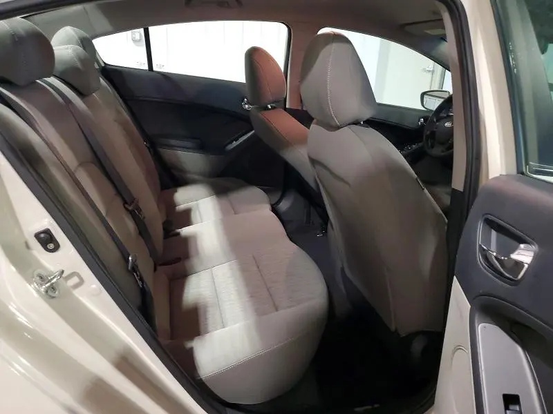 2015 KIA FORTE LX  