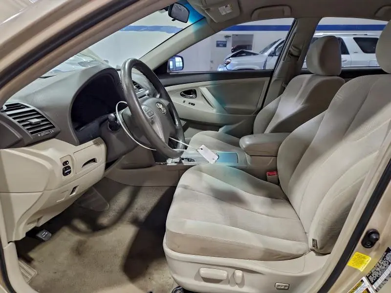 2011 TOYOTA CAMRY BASE  