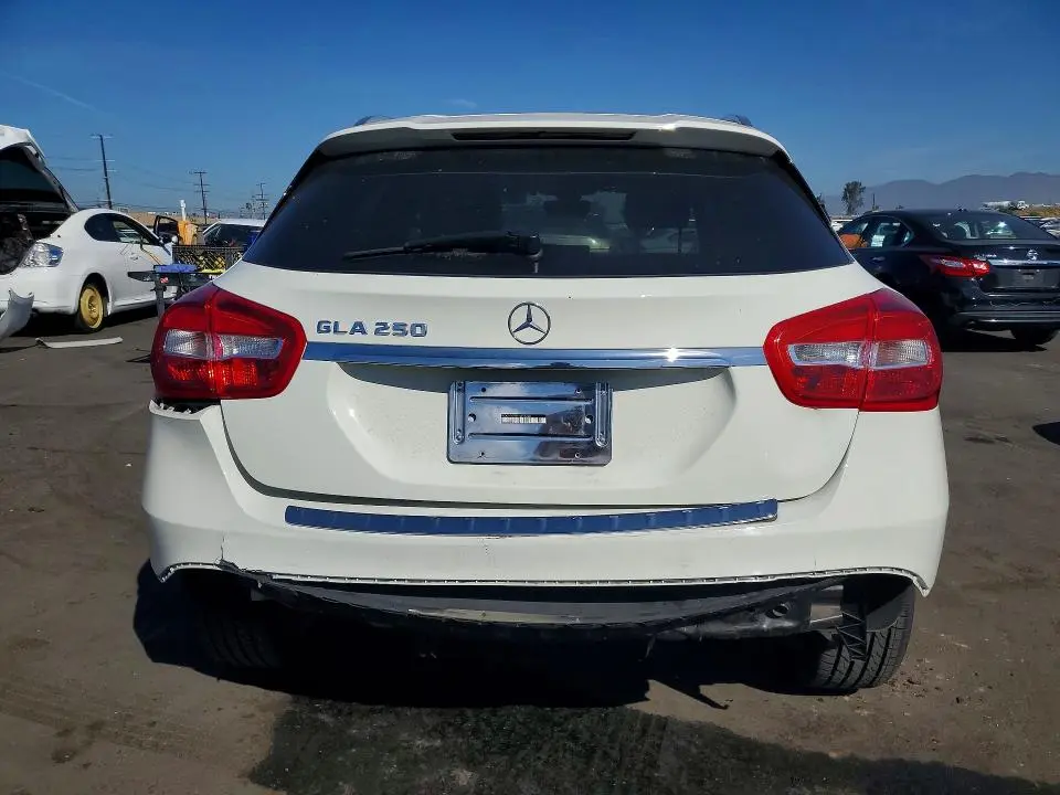 2017 MERCEDES-BENZ GLA 250  
