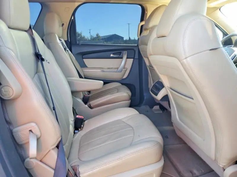 2011 GMC ACADIA SLT-2  