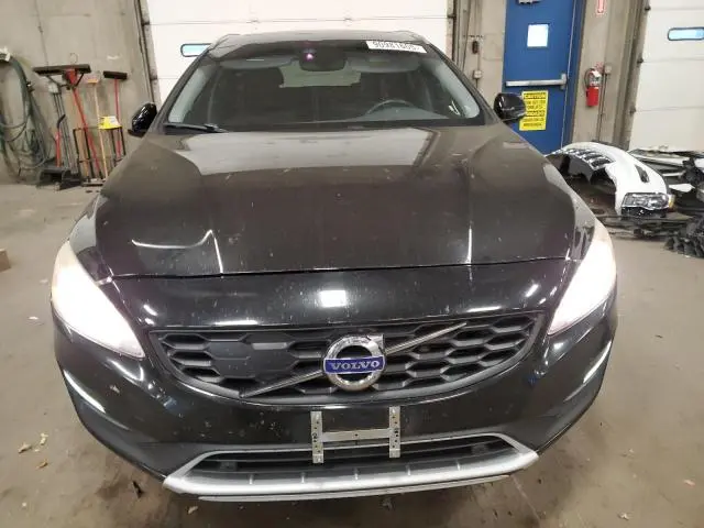 2017 VOLVO V60 CROSS COUNTRY PREMIER  