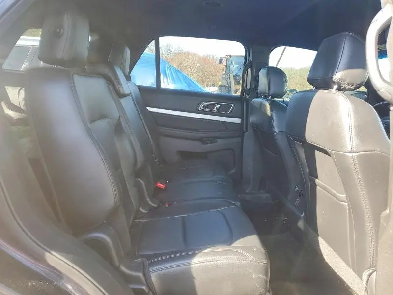 2017 FORD EXPLORER XLT  