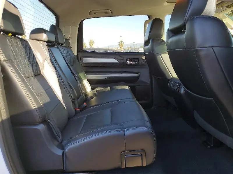 2019 TOYOTA TUNDRA PLATINUM  