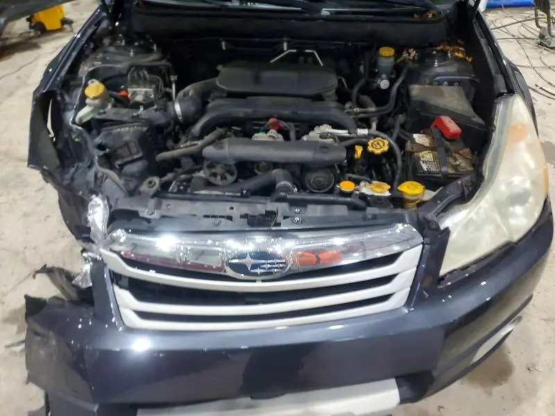 2011 SUBARU OUTBACK 2.5I LIMITED  