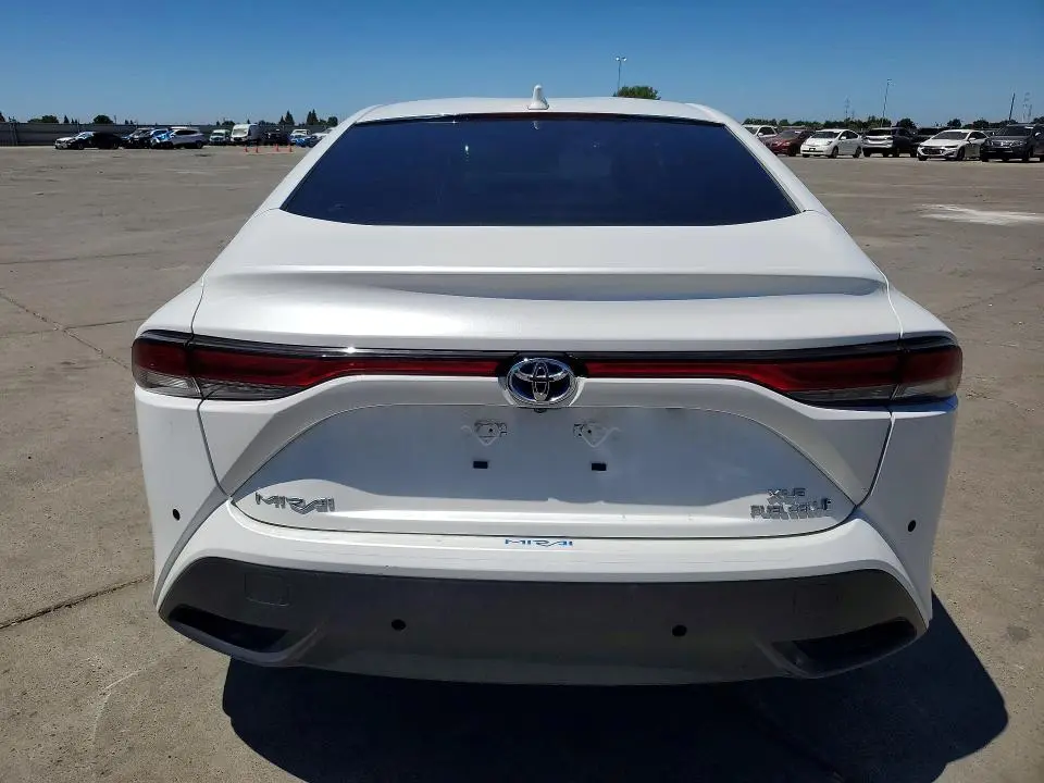 2022 TOYOTA MIRAI XLE  