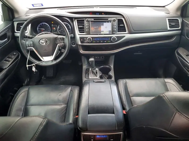 2018 TOYOTA HIGHLANDER XLE  