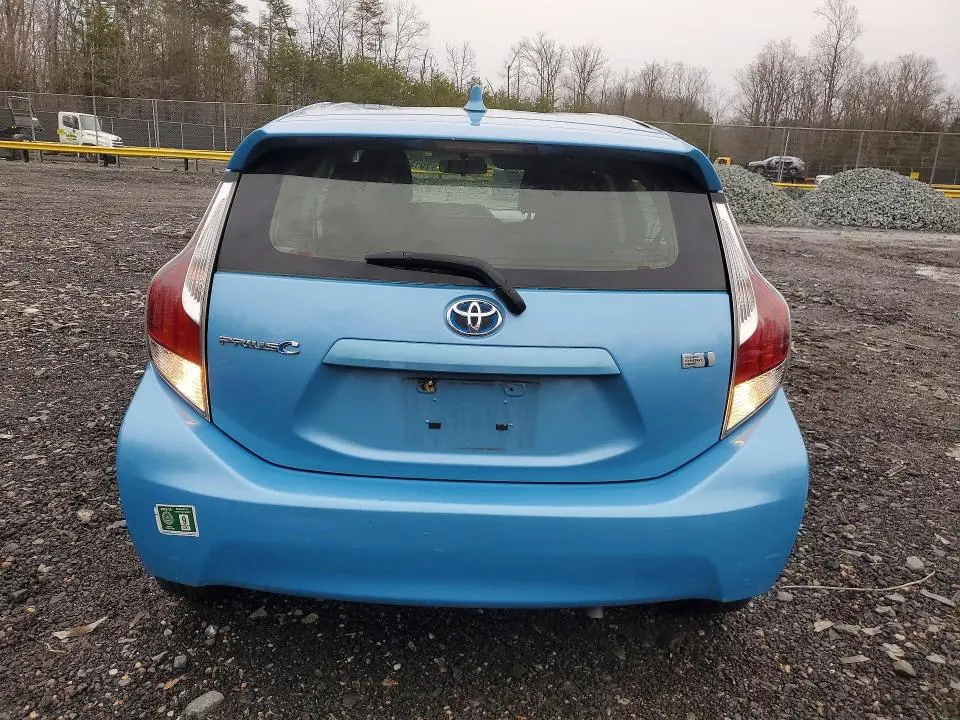 2016 TOYOTA PRIUS C TWO  