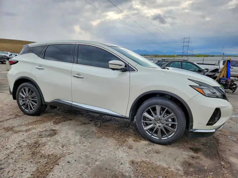2021 NISSAN MURANO SV  