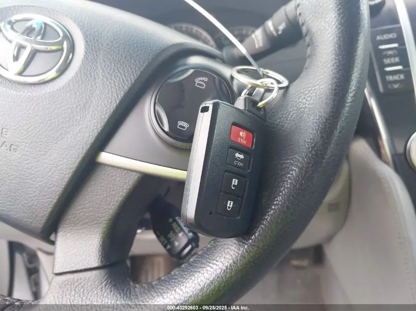 2013 TOYOTA CAMRY XLE