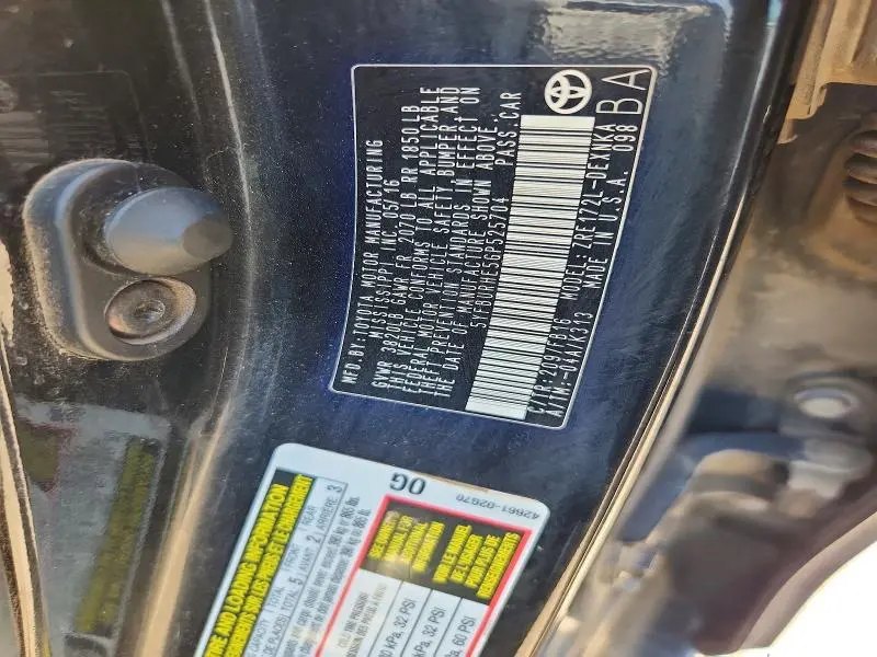 2016 TOYOTA COROLLA LE  