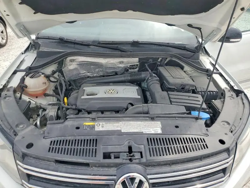 2017 VOLKSWAGEN TIGUAN SPORT  