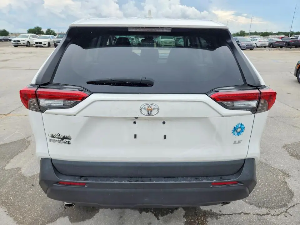 2023 TOYOTA RAV4 LE  